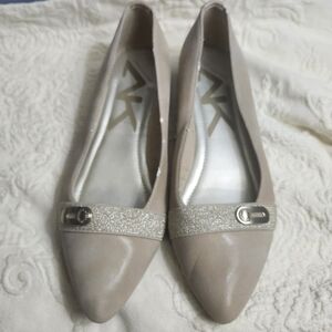 Anne Klein Sport Akolayie Beige Women's Ballet Flats